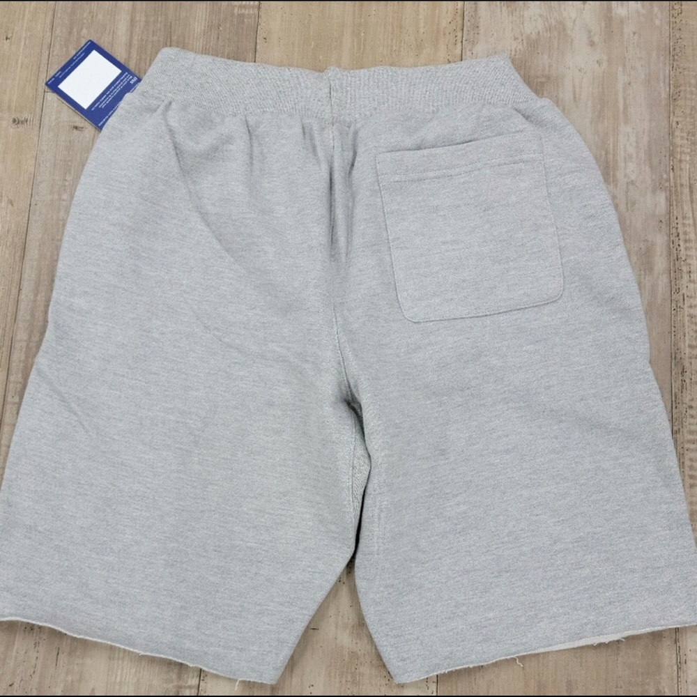 Men’s Champion Reverse Weave Shorts - Picture 2 of 3